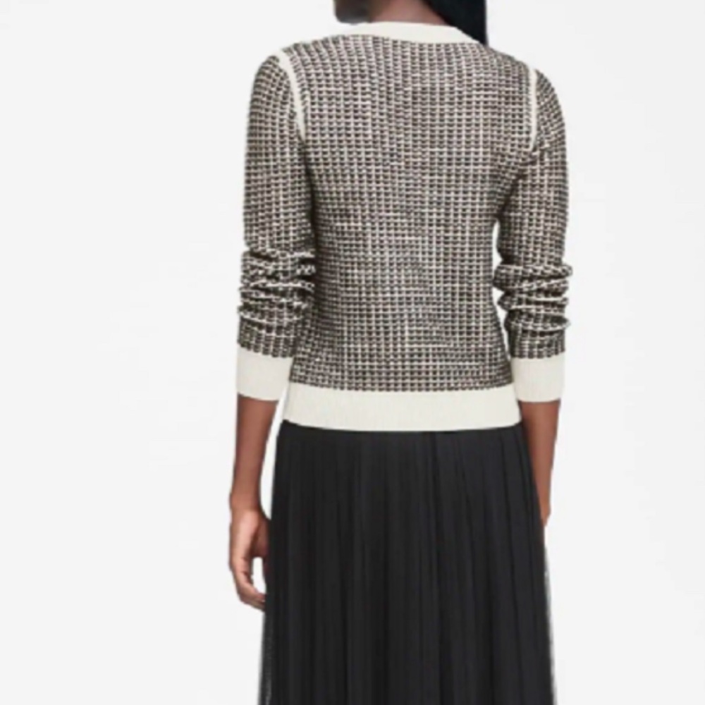 Banana Republic Black and White Heart Stitch Pattern Crew Neck Sweater